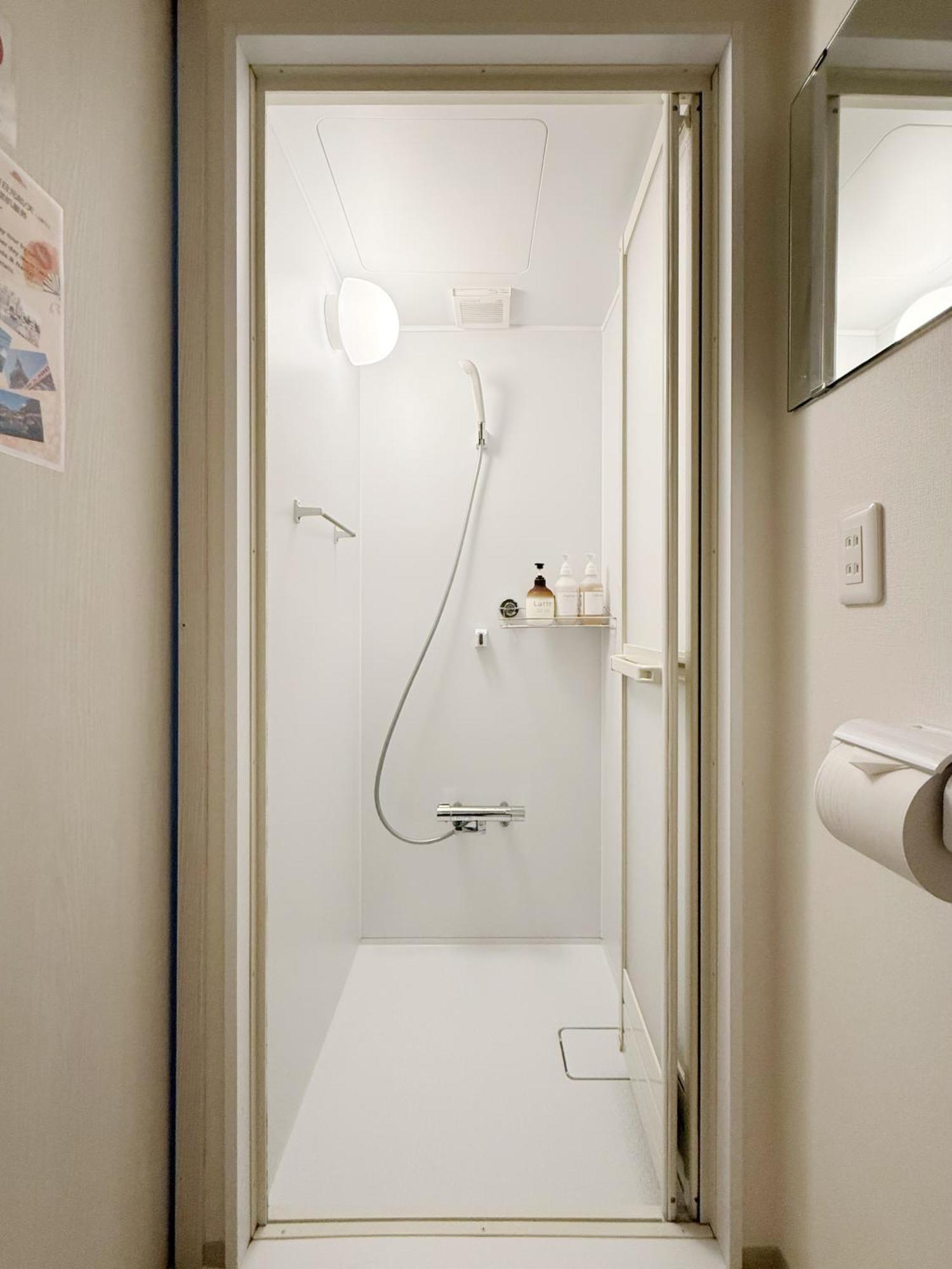 Tokyo Louis House In Ueno Area Close To Jr Yamanote Line & Metro Ginza Line Walk To Ueno Park And Ameyoko Экстерьер фото